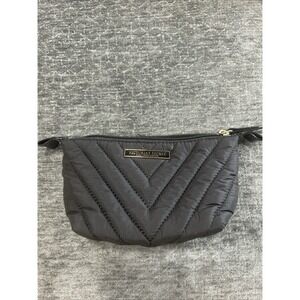 Victoria's Secret‎ Black Quilted Cosmetic Makeup Bag Pouch Chevron Zip Travel
